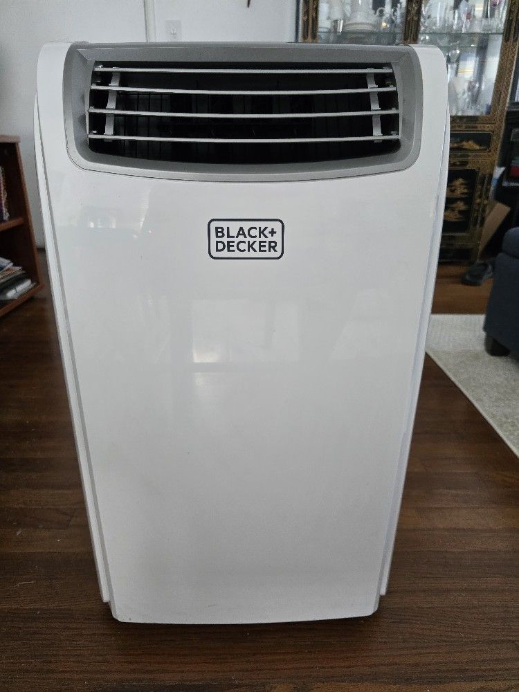 Black+Decker 3-in1 AC/fan/dehumidifier 14000 BTU with remote