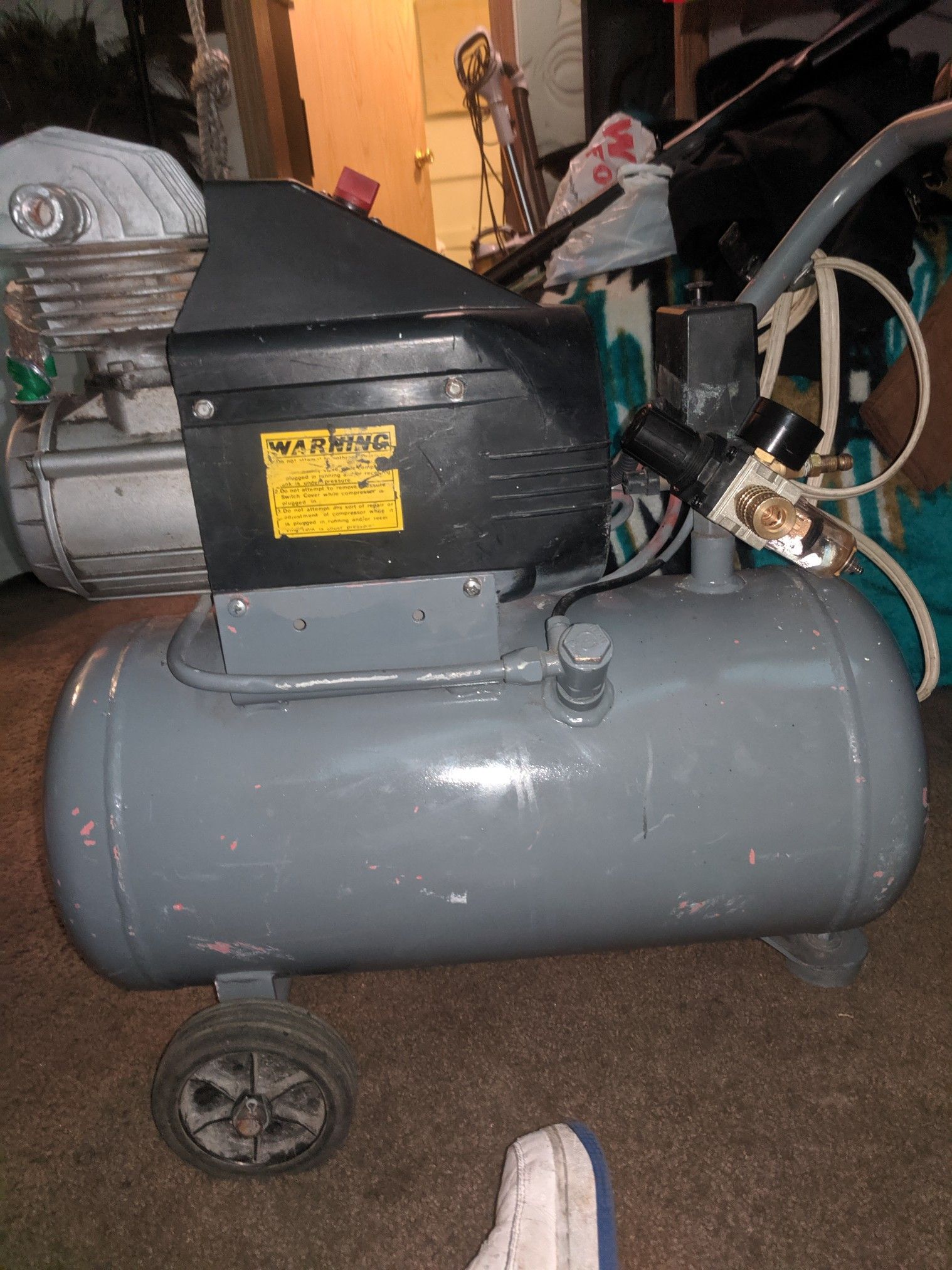 Air compressor