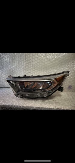 2019-2020-2021 TOYOTA RAV4 LEFT DRIVER SIDE LED HEADLIGHT CHROME BEZEL OEM USED 
