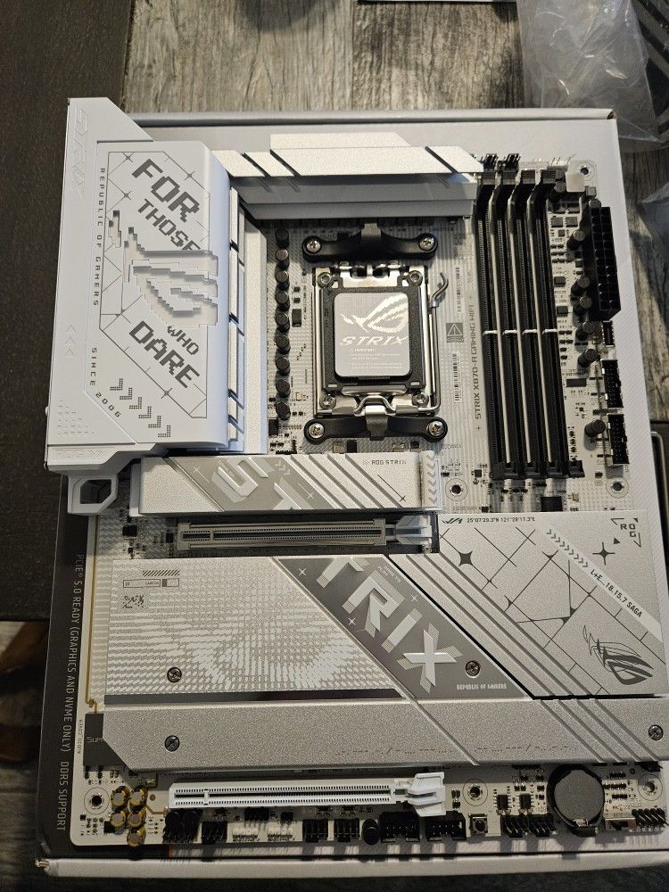 ASUS ROG Strix X870-A Gaming WiFi AMD AM5 X870 ATX Motherboard 16+2+2 Power Stages, Dynamic OC Switcher, Core Flex, DDR5 AEMP, WiFi 7, 4X M.2, PCIe® 5
