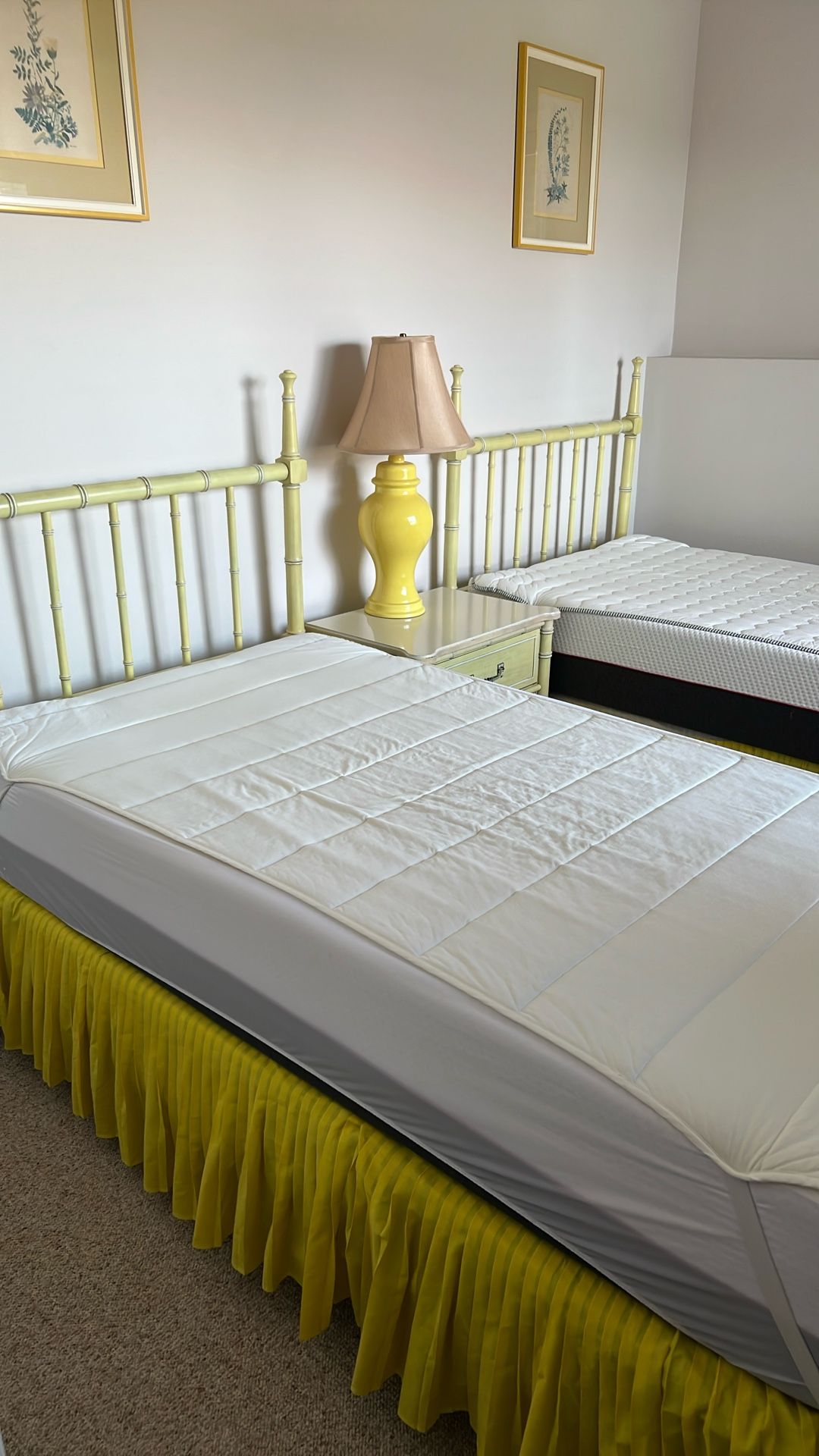 Bedroom Furniture Set