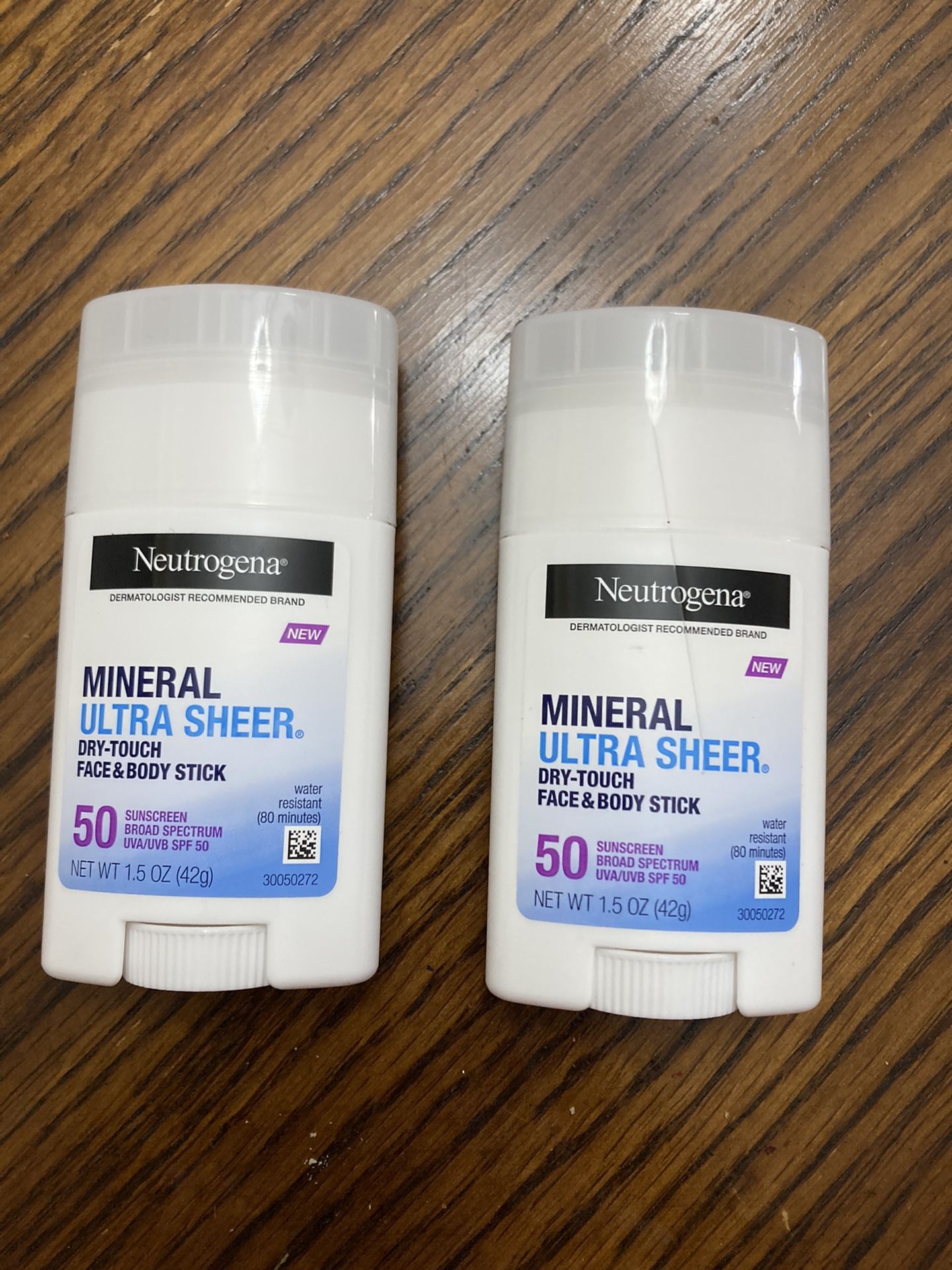 NWT Neutrogena Mineral Ultra Sheer Dry-Touch Face & Bodu Sticj SPF 50 bundle
