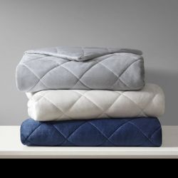 Beautyrest Luxury Solid Quilted 12 lbs Weighted Blanket