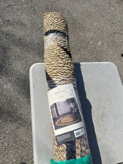 Heart & Hand Area Rug 5’ Diameter