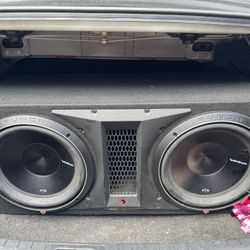 Dual 12’ Rocksford Fosgate P3 Punch Series