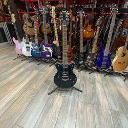 Gretsch Streamliner Jr. G2655 Double Cutaway 