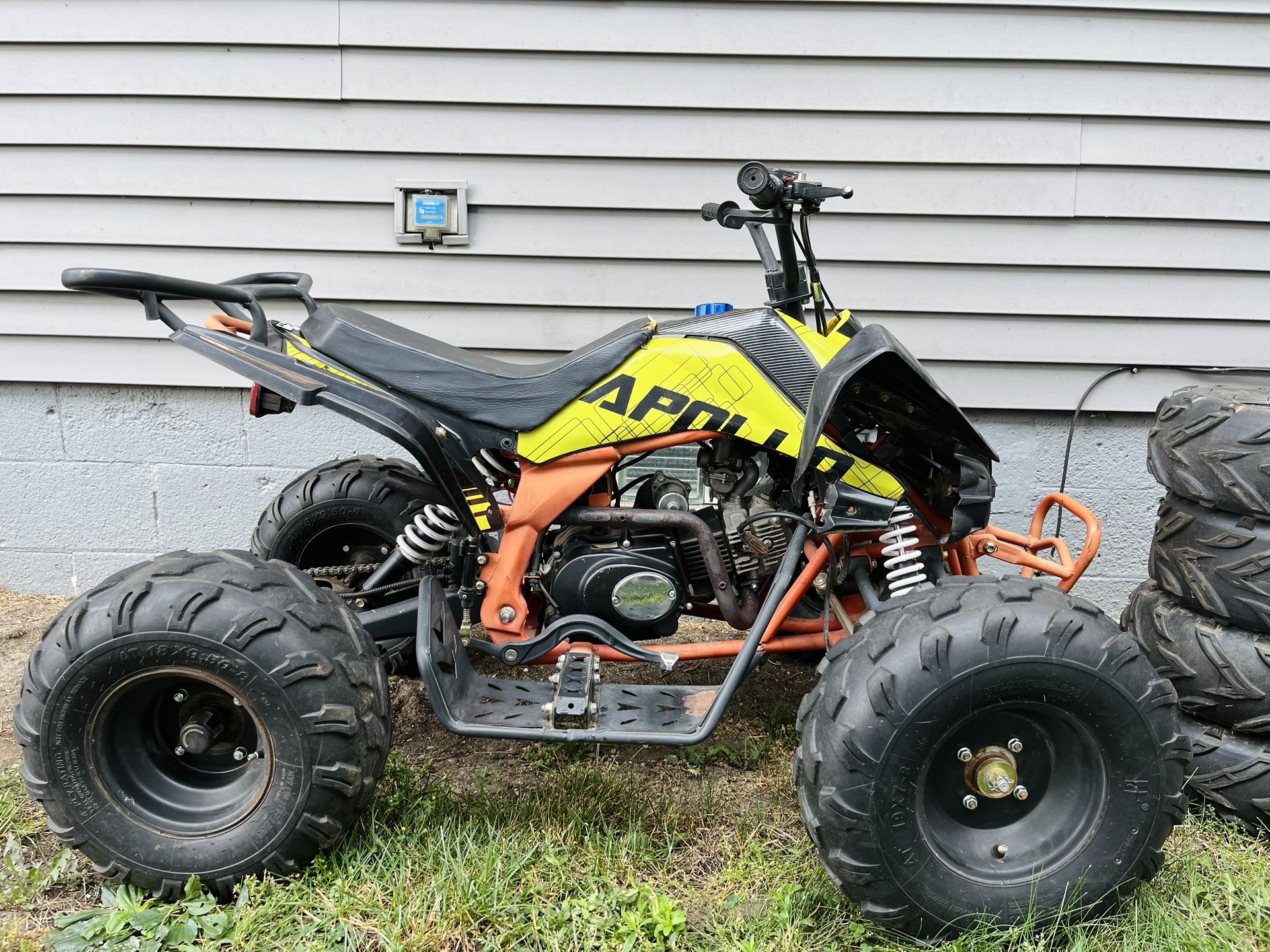 Apollo Blazer 125 Quad 