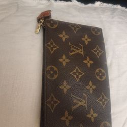 Louis Vuitton Monogram Canvas Pouch