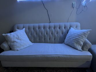 Big Sofa and Autumn In Great Condition.