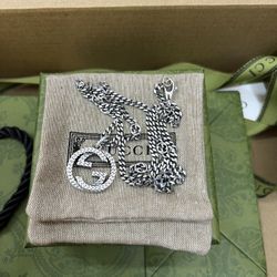 Classic versatile men's necklace