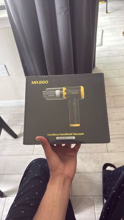 Cordless handheld vacuum