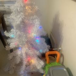 4 Feet Plastic Christmas Tree