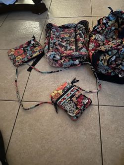 VINTAGE VERA BRADLEY 4pc DUFFLE BAG/CROSSBODY/BACK PACK-(HAS STAIN SEE PIC)/ IPAD TABLET