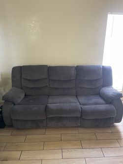 Ashley’s 3 Piece Recliner