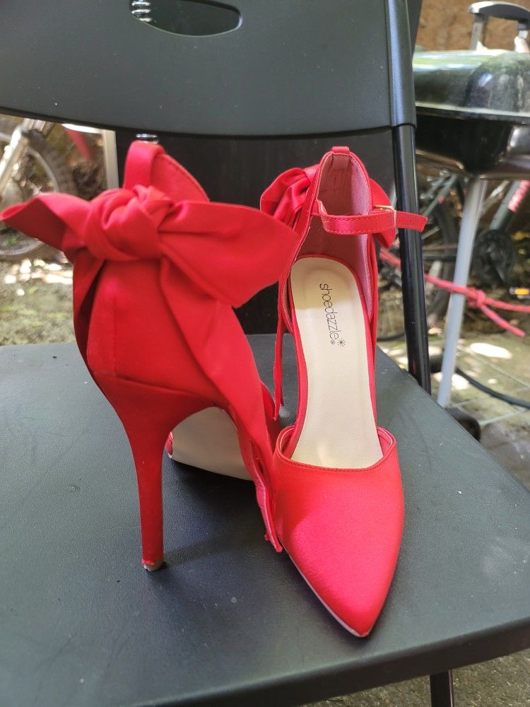 Red Bow Heels