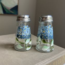 Vintage Salt & Pepper Shaker Set ( firm on price ) 