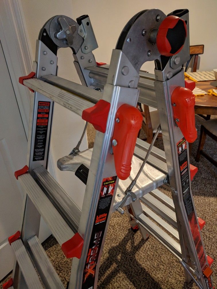 Little Giant Xtreme 17 ft Ladder w/ Dual Ratchet Leg Levelers for Sale in Lexington, KY OfferUp