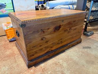 Vintage Rustic Knotty Pine Blanket Chest