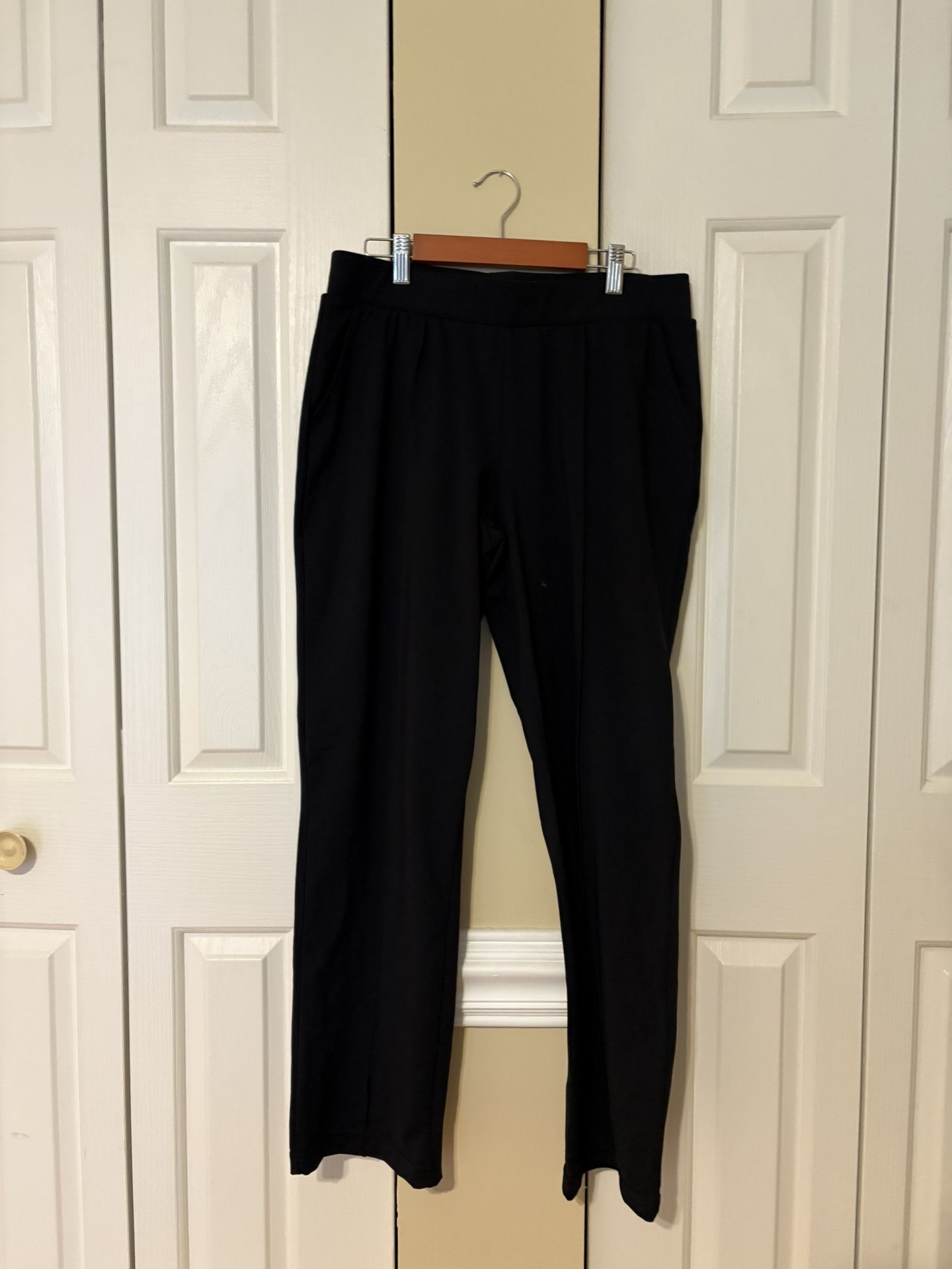 Mondetta Women’s Straight Leg Pant