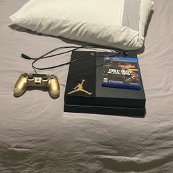 Ps4 with cable call of duty and controller 