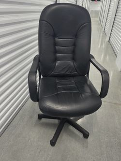 Black Executive Office Chair – High Back Swivel Rolling Desk Chair