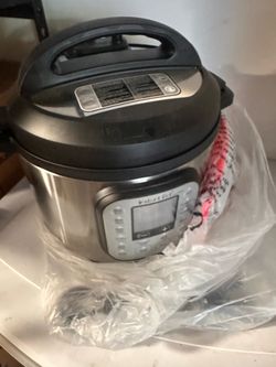Instant Pot Duo 7-in-1 Pressure Cooker (approx 6 qt) — New, Never Used