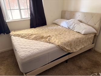 2 queen beds like new mattresses sealy