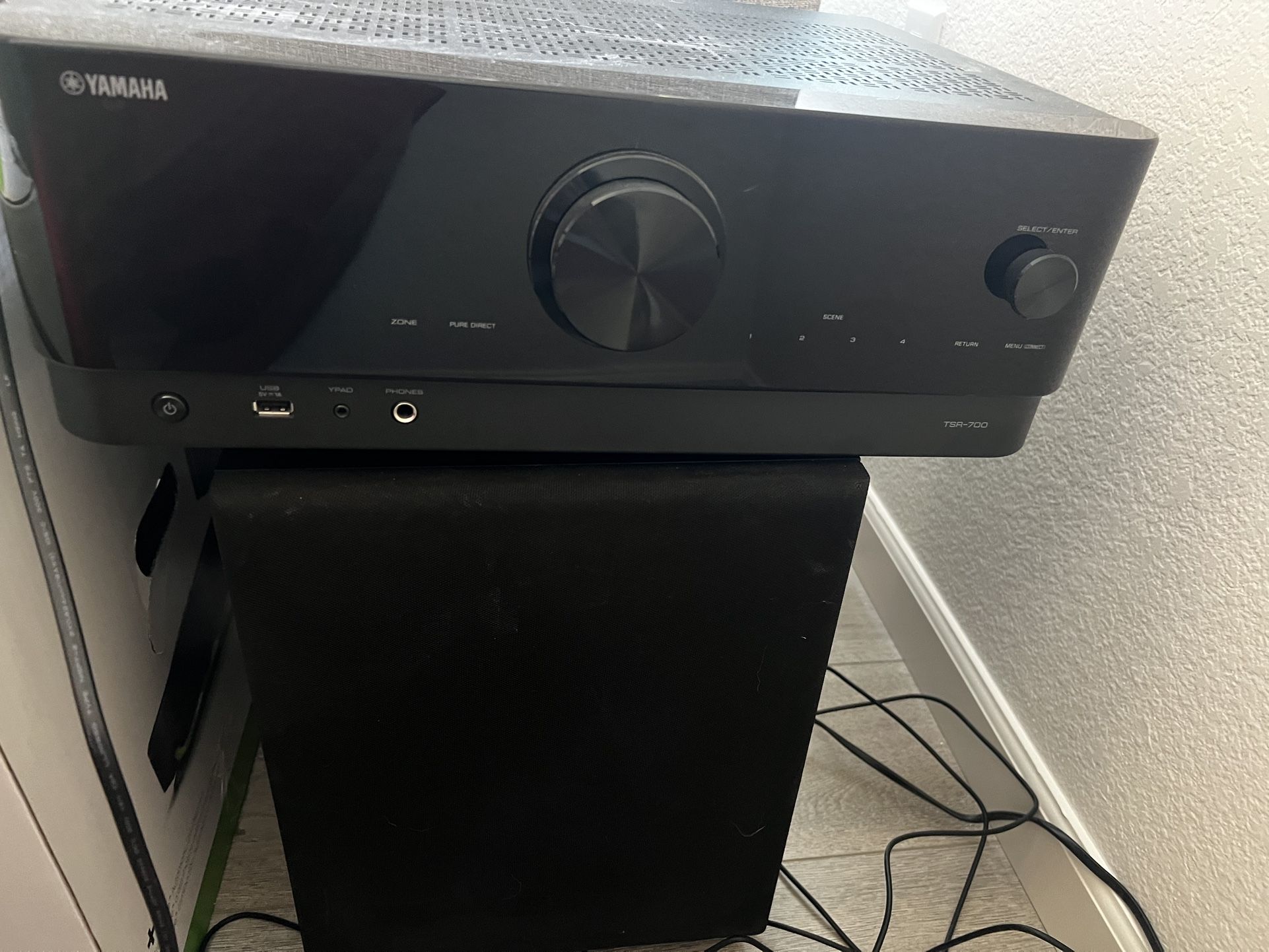 Yamaha Receiver & Sub Woofer