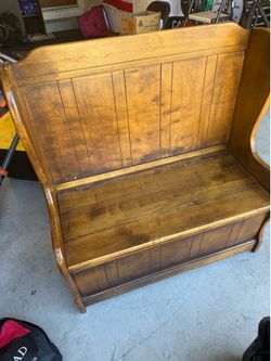 Bench / storage