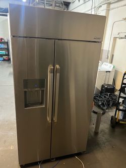 Dacor 42” built in refrigerator stainless steel 2024