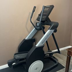 NordicTrack FS7i FreeStride