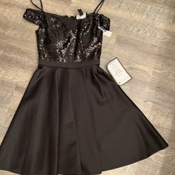 New Juniors Dress