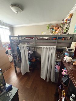 Free full size bed with storage