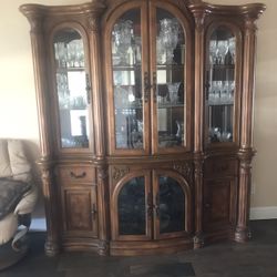 Hutch and Buffet
