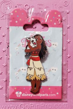 Disneyland Paris Moana & Pua pin 2022
