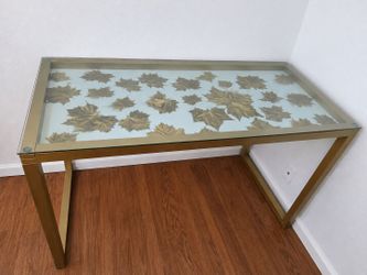 Desk table