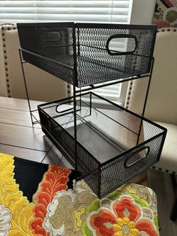 Wire Mesh Organizer