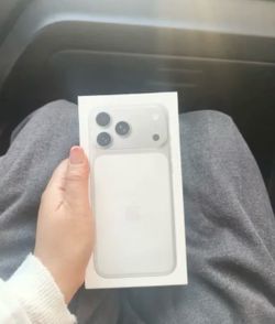 iPhone 17