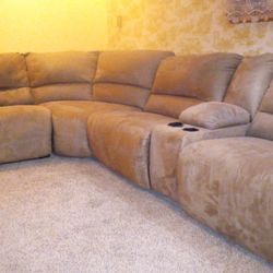 Used Like New Raymour Flanigan Sofa