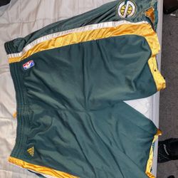 Authentic Mens Adidas Seattle Supersonic NBA shorts