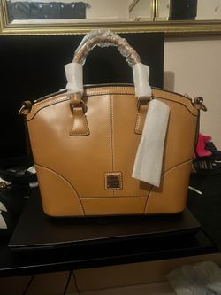 Dooney & Bourke Biscuit Domed Satchel Purse will trade read description