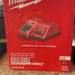Milwaukee battery charger M18/M12