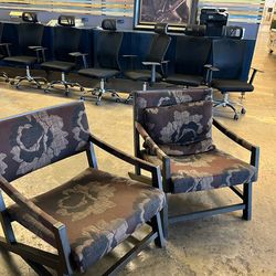 Side accent arm chairs