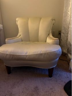 Throne chair