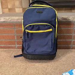 19” Rockland Rolling backpack