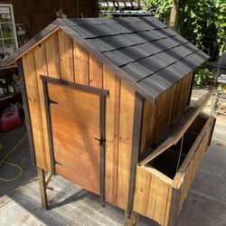 Chicken Coop CEDAR!