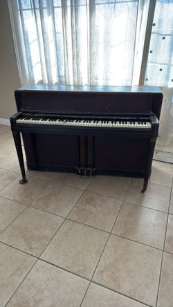 Wurlitzer Piano