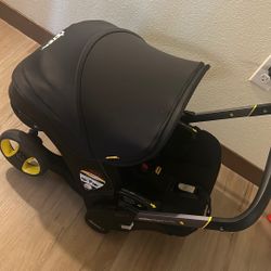 Doona Car Seat/Stroller 