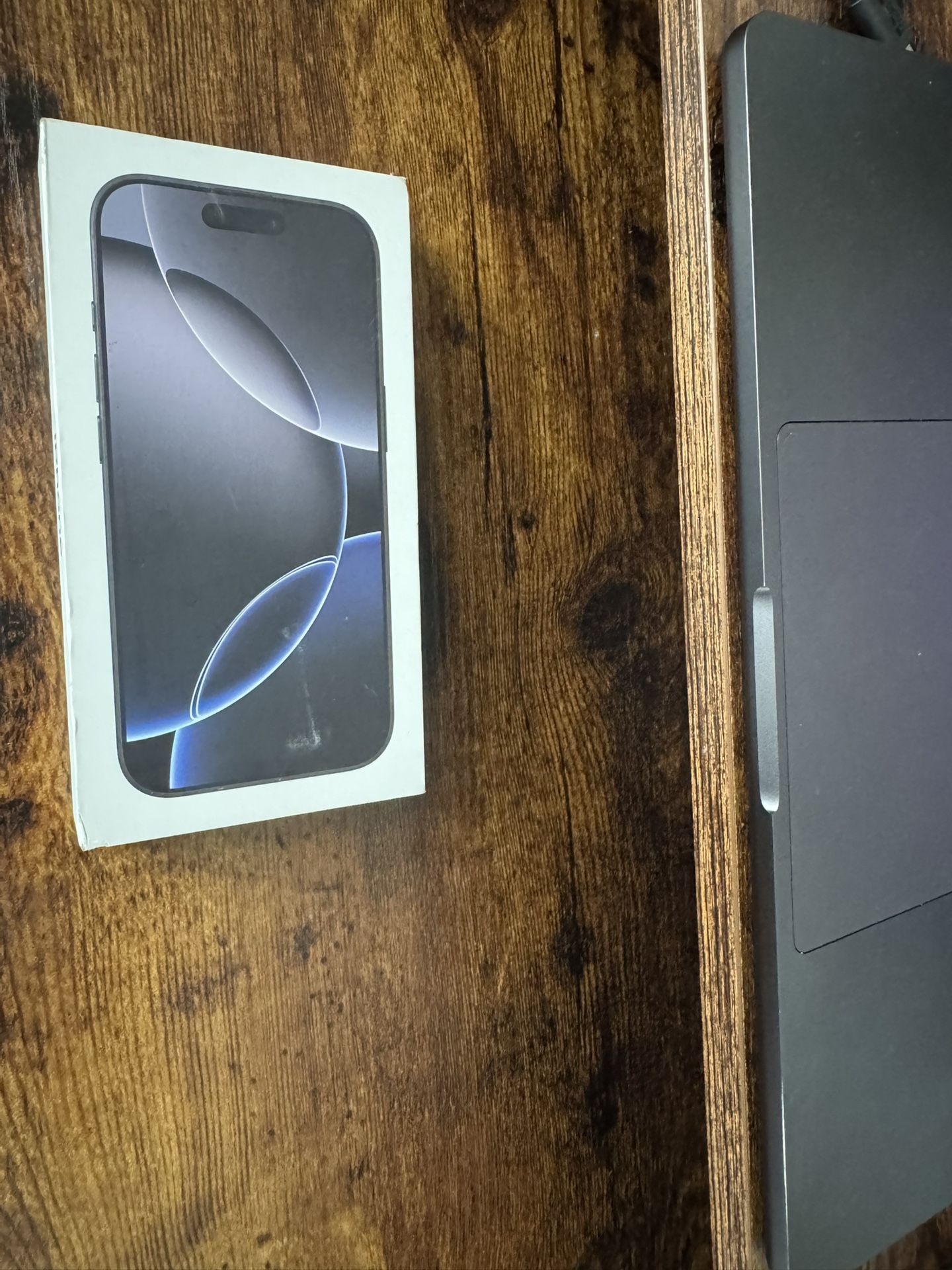 iPhone 16 Pro Sim Locked (Verizon)