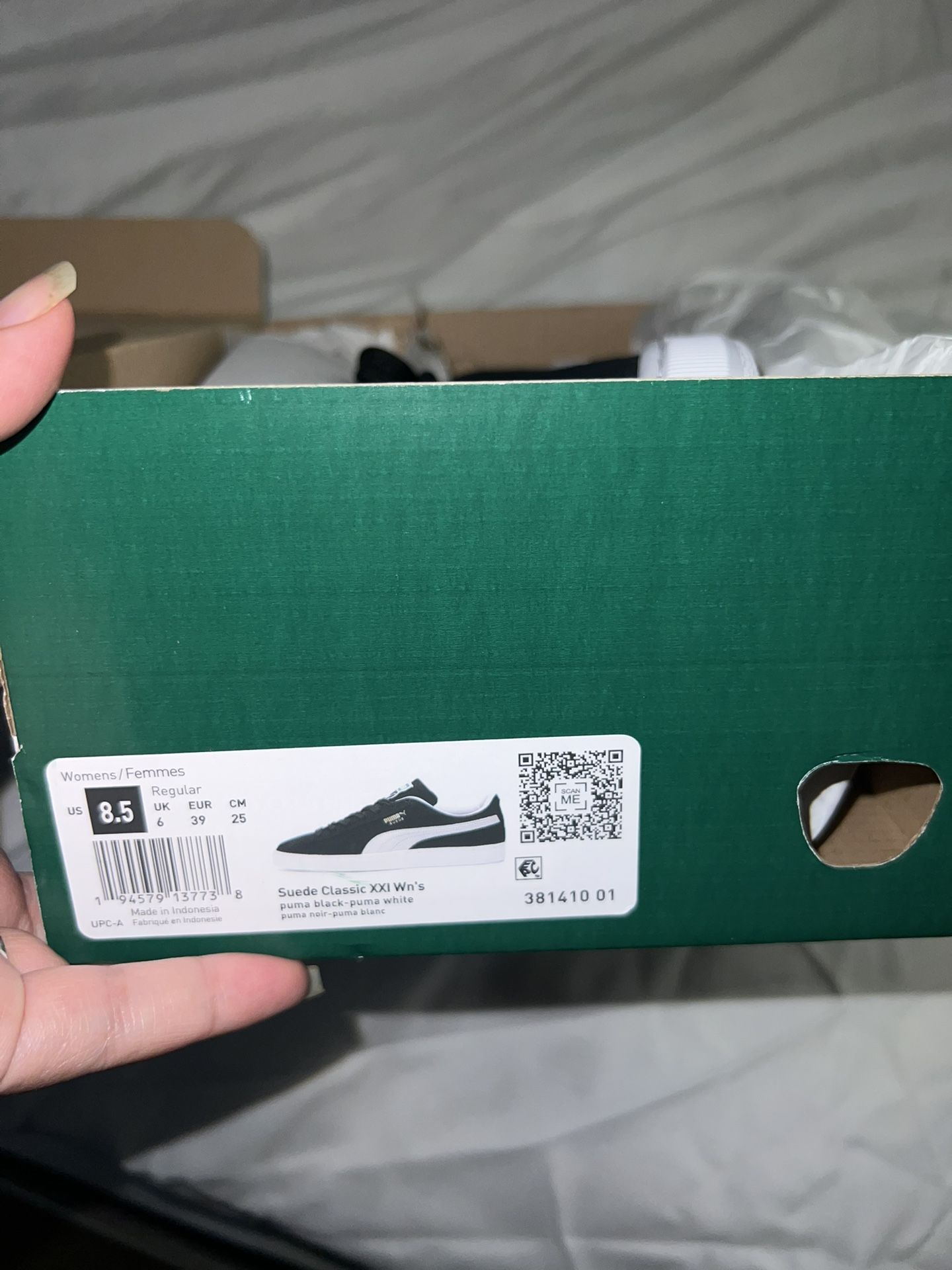 Brand New Suede Pumas 8.5 Women 6 Men